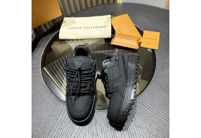 LOVT SNEAKER lv-236