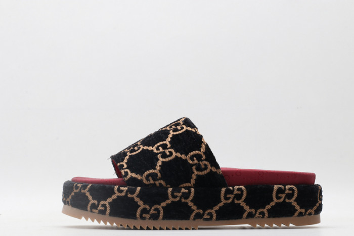 guc sandal