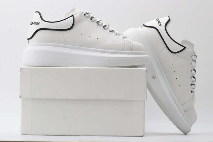 alex mcqu sneakers