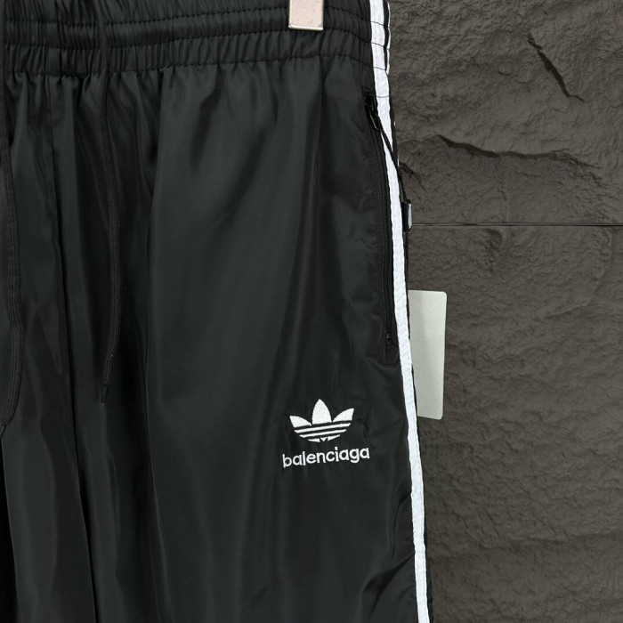 WIN CLOTHES 2410251