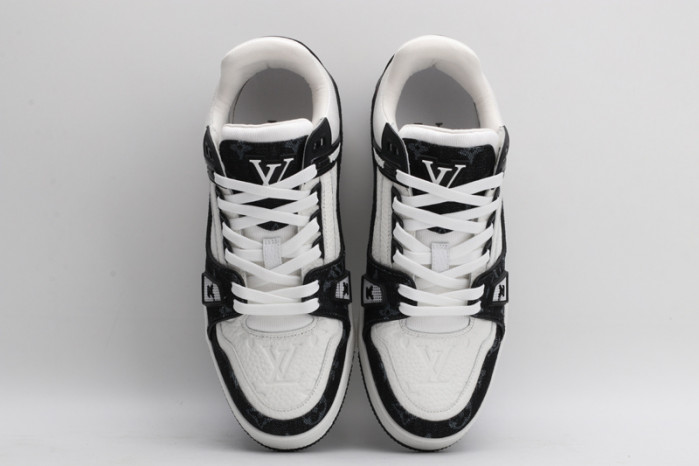 lovt sneaker