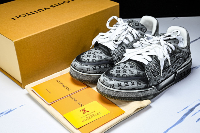 LOVT SNEAKER lv-551