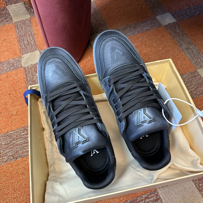 LOVT SNEAKER lv-240
