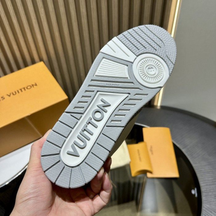 LOVT SNEAKER lv-244