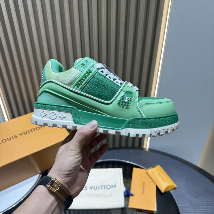LOVT SNEAKER lv-247