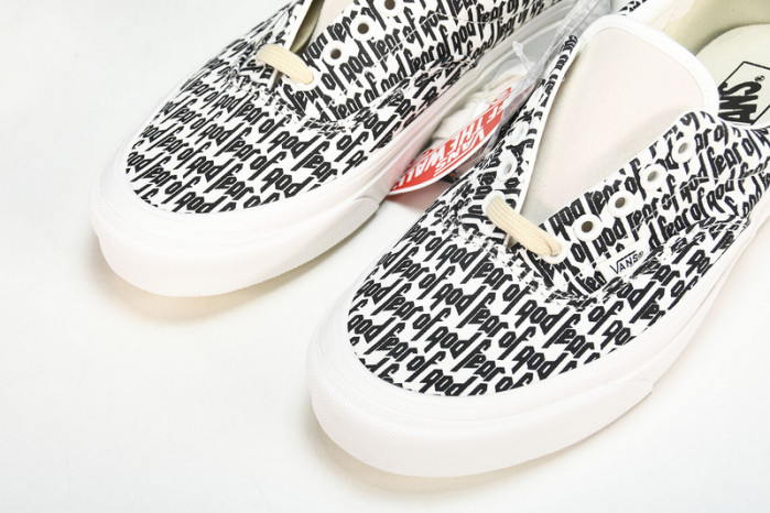 comme des garcons x authentic 