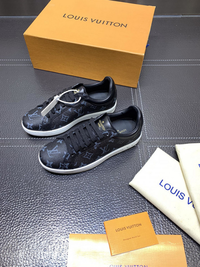lovt sneaker
