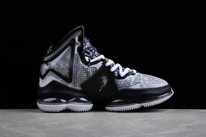 nike lebron 19 leopard dc9340-100