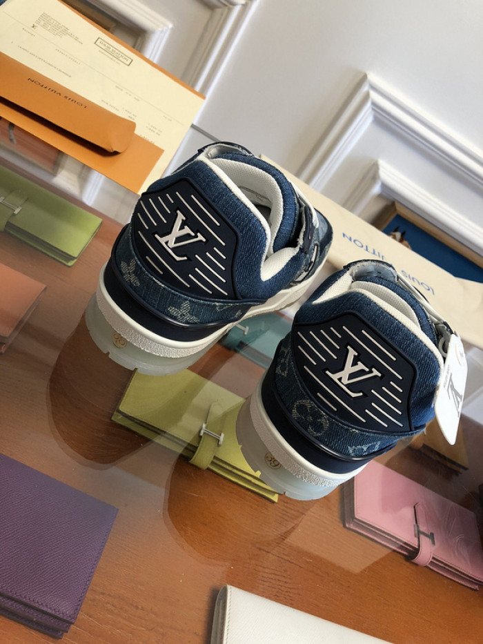 lovt sneaker