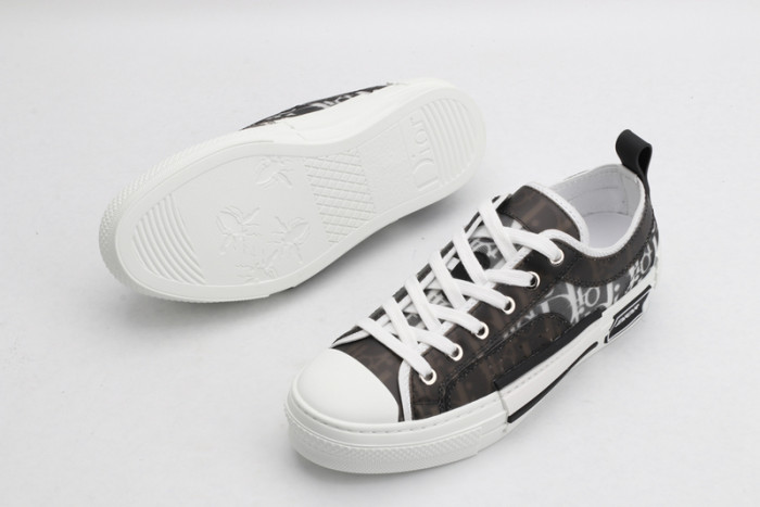 dr b23 homme kaws low-top sneaker