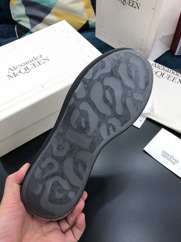 alex mcqu sneakers