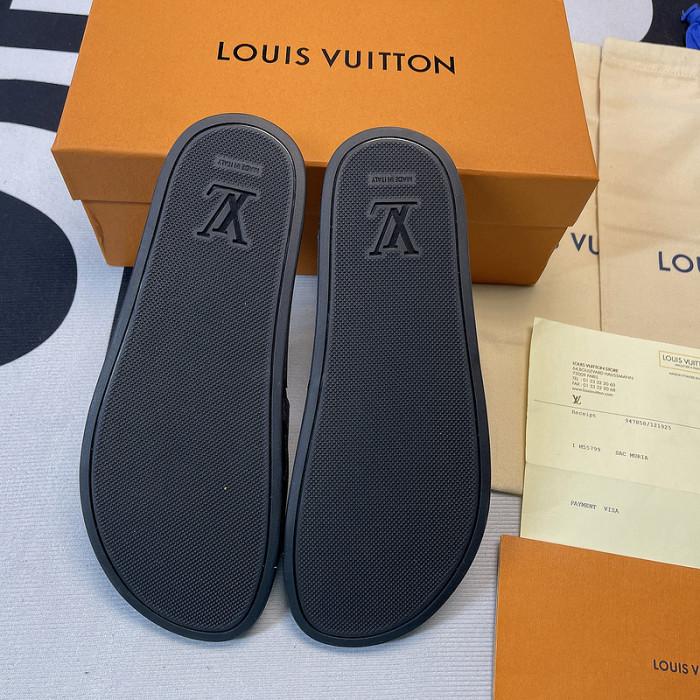 lovt sandal