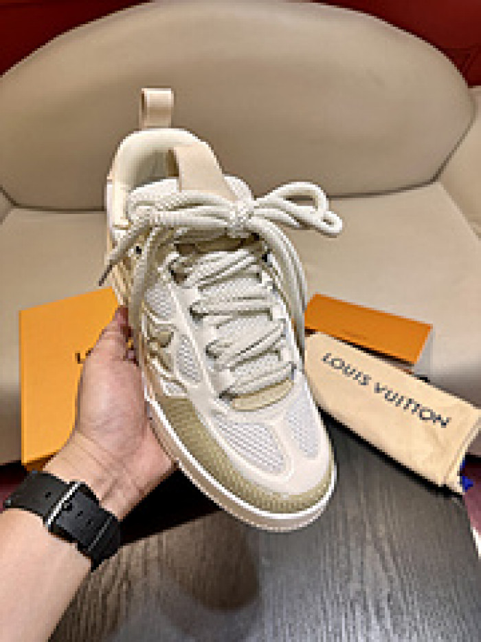 lovt sneaker