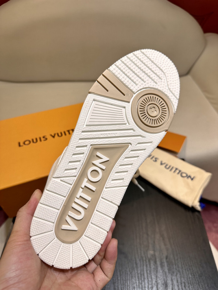 lovt sneaker