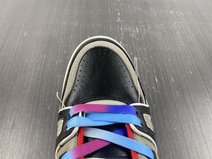 lovt sneaker