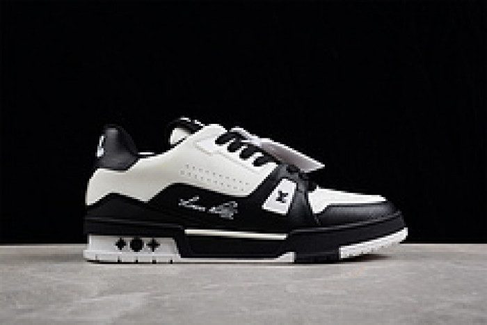 lovt sneaker