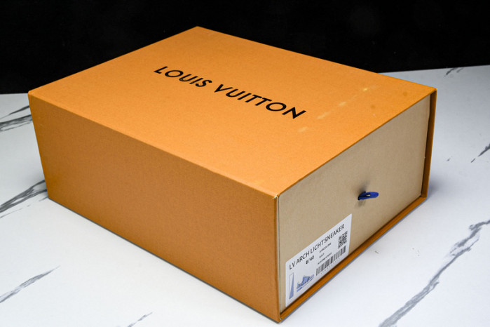 LOVT SNEAKER lv-286