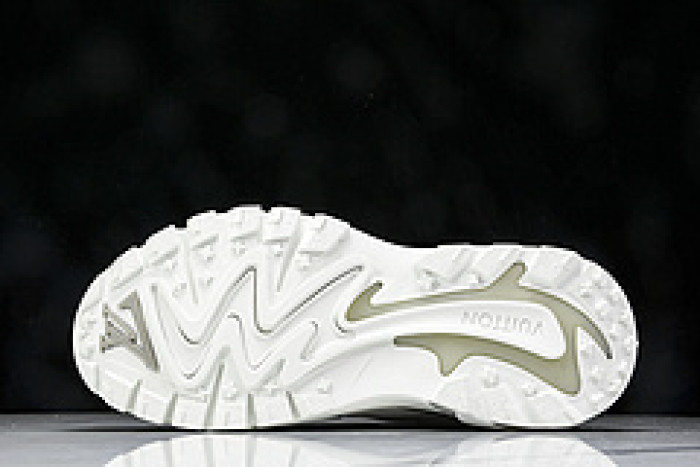 LOVT SNEAKER LV-317