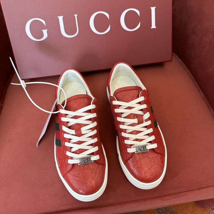 GI ACE EMBROIDERED LOW-TOP SNEAKER 90650