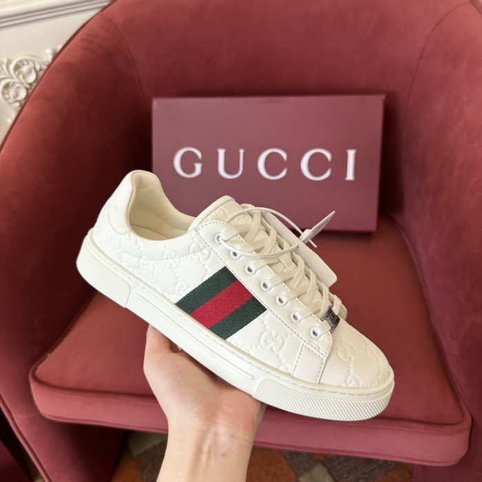 GI ACE EMBROIDERED LOW-TOP SNEAKER 90651