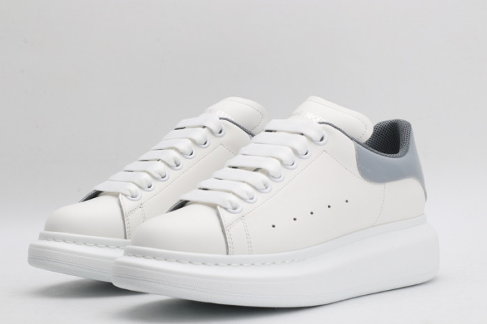 alex mcqu sneakers