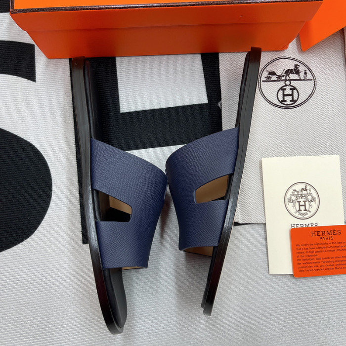 her slides 23060914
