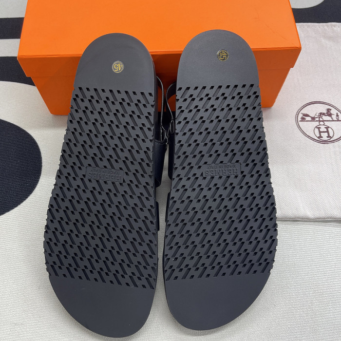 her slides 23060922