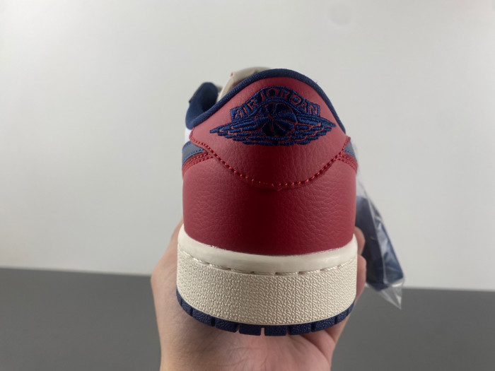 AIR JORDAN 1 Low HQ2993-100