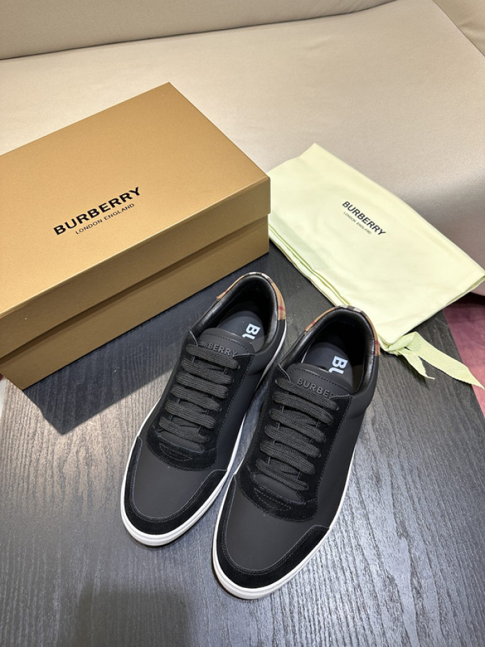 BUBERY SNEAKER 23153
