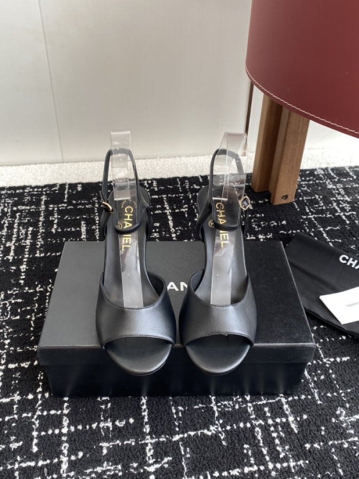 CN SANDALS 2509242
